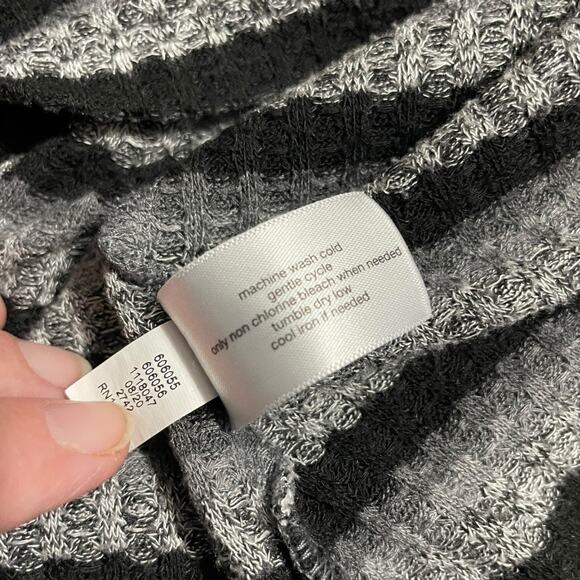 Lane Bryant Womens Sweater Plus Size 22/24 V Neck Striped Long Sleeve Gray Black - Picture 7 of 12